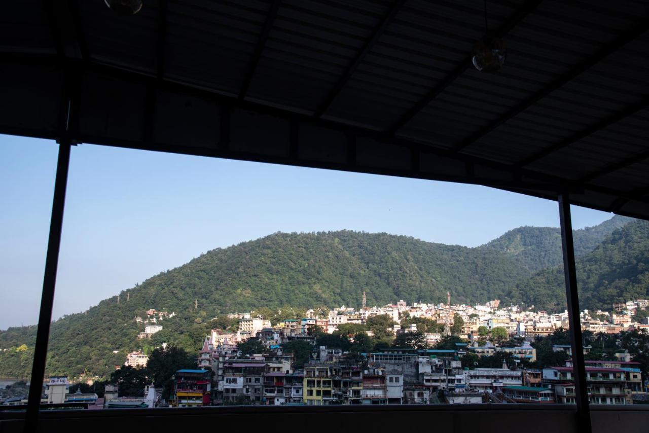 Madpackers Rishikesh Laxman Jhula Hostel Exterior photo