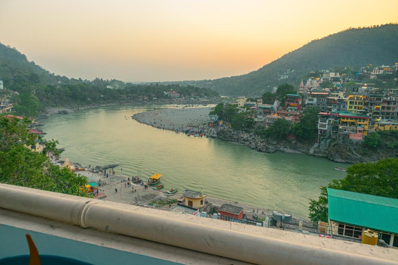 Madpackers Rishikesh Laxman Jhula Hostel Exterior photo